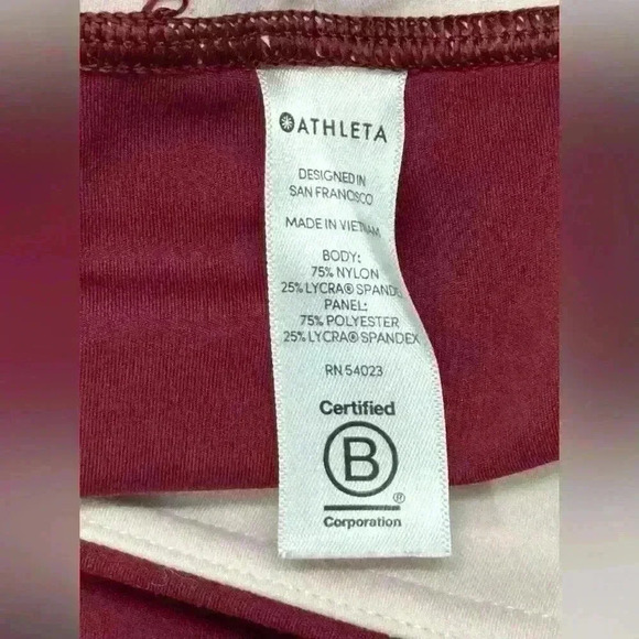 Athleta Elation 7/8 Leggings Studio Red Garnet VGC Size M - Picture 9 of 10